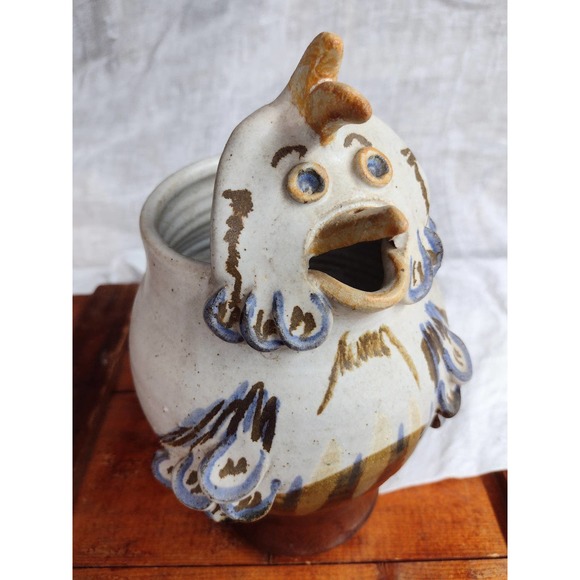 Vintage chicken Pottery pitcher,Kitchen Pottery - Picture 8 of 8